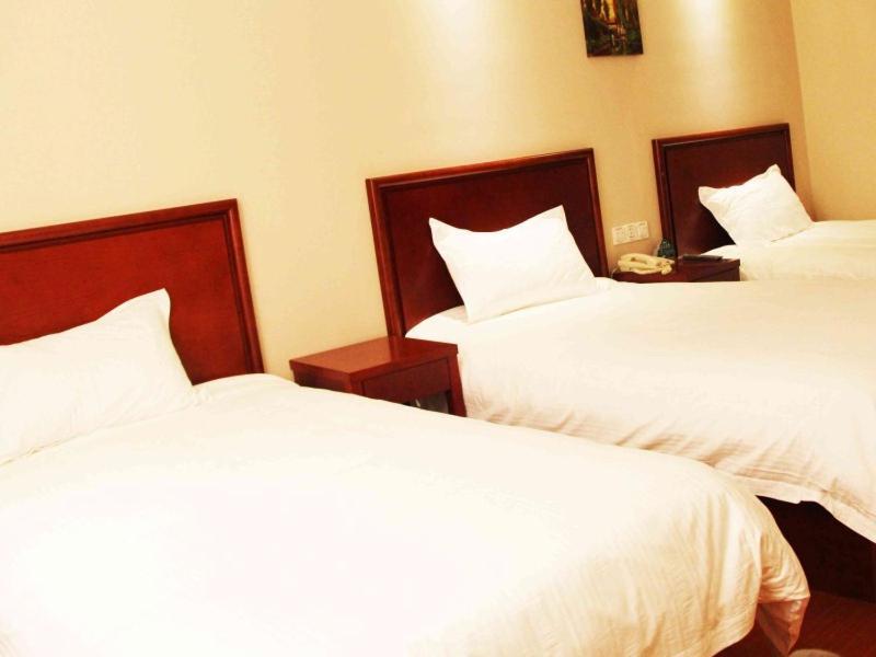 Greentree Inn Shandong Qingdao Development District Sdust Express Hotel Kültér fotó