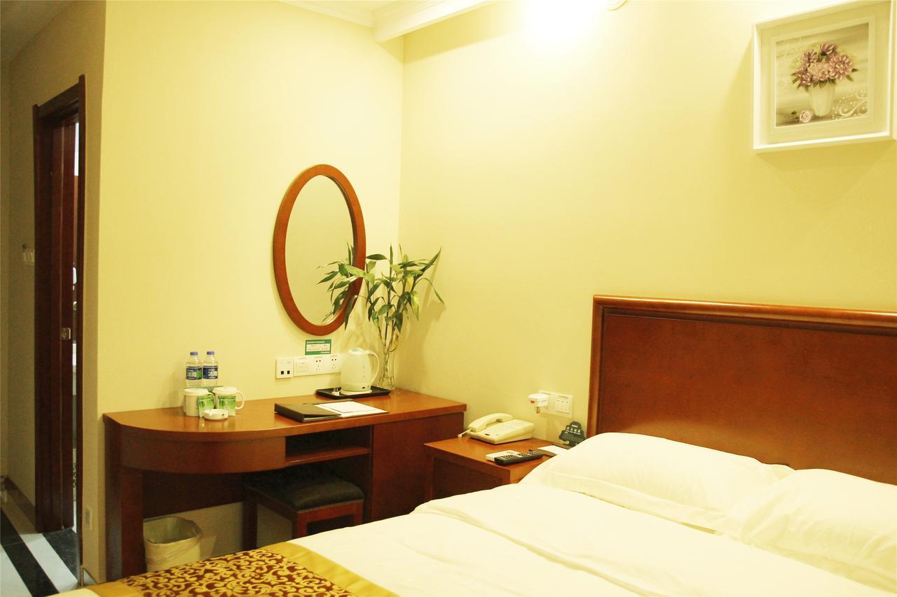 Greentree Inn Shandong Qingdao Development District Sdust Express Hotel Kültér fotó